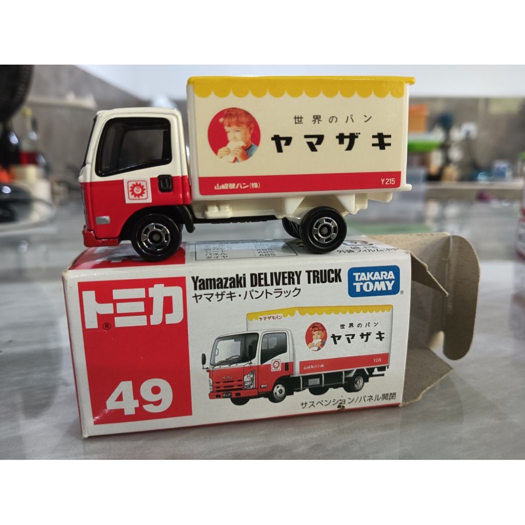 Tomica #49 Yamazaki Delivery Truck