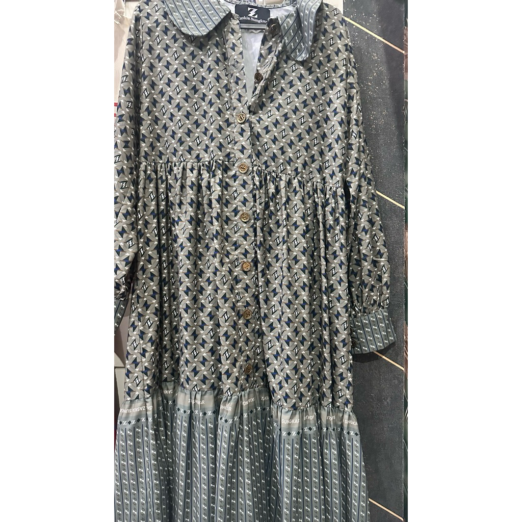 dress zaskia sungkar green m