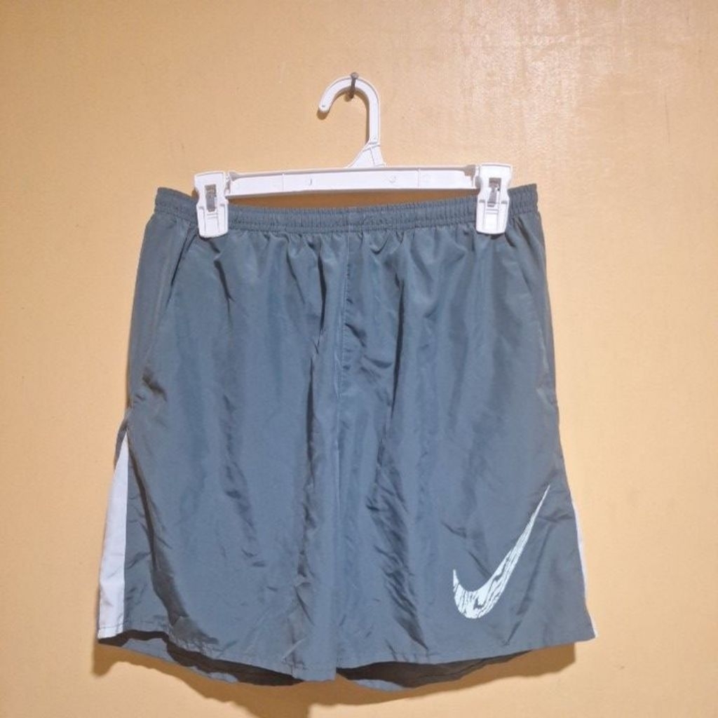 Nike celana Lari Pria