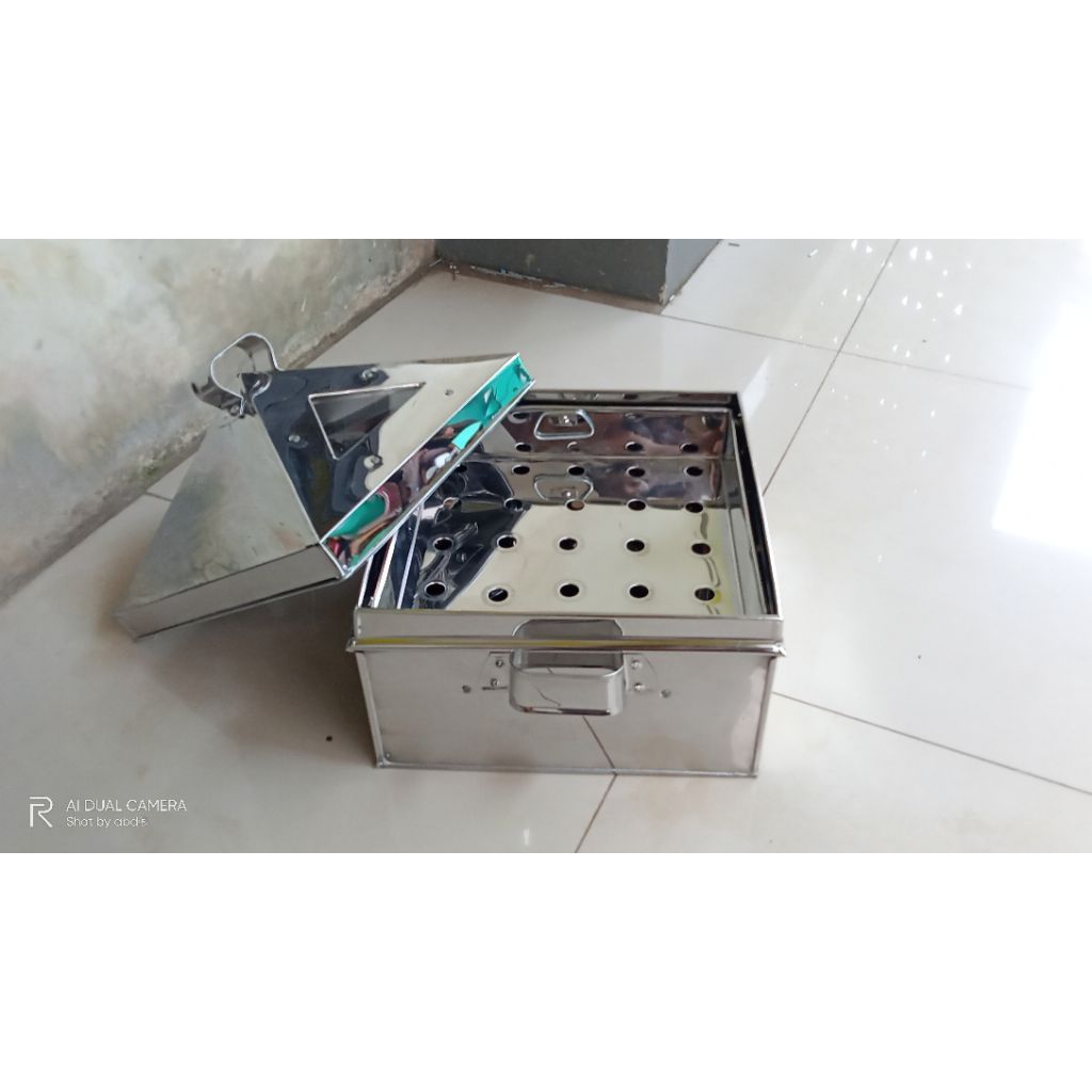 KLAKAT KUKUSAN KOTAK  30 CM