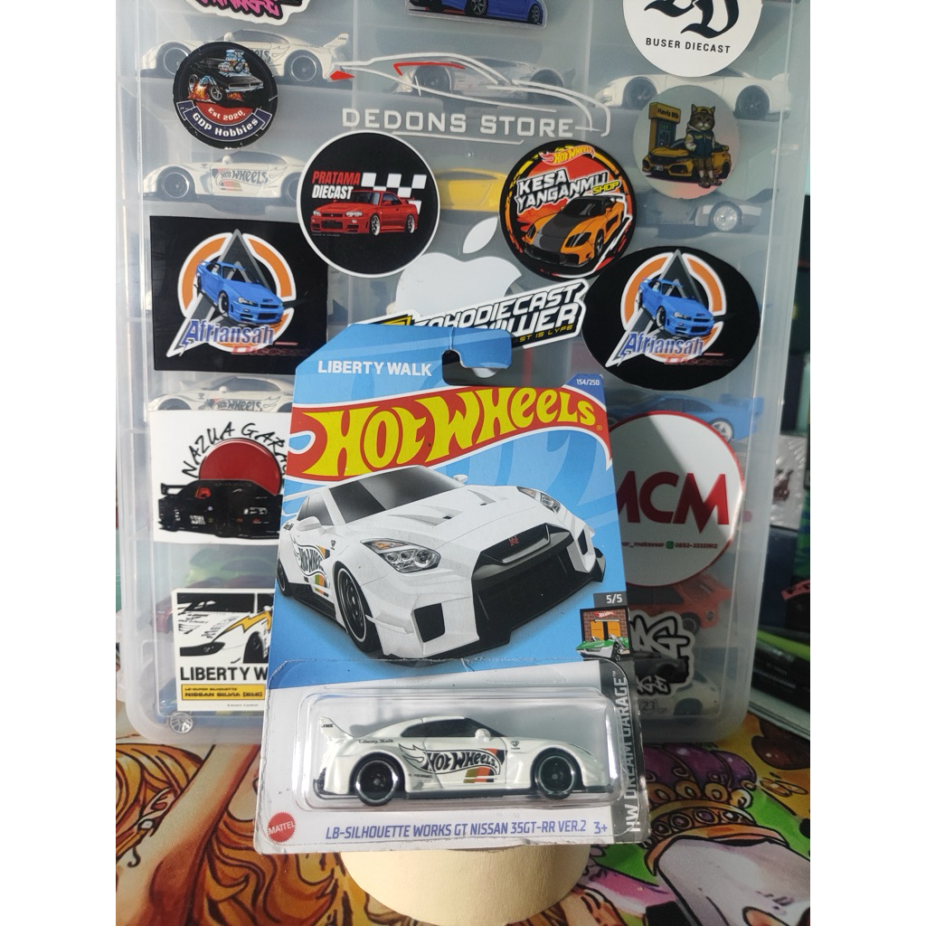 Hotwheels R35 Lbwk Putih