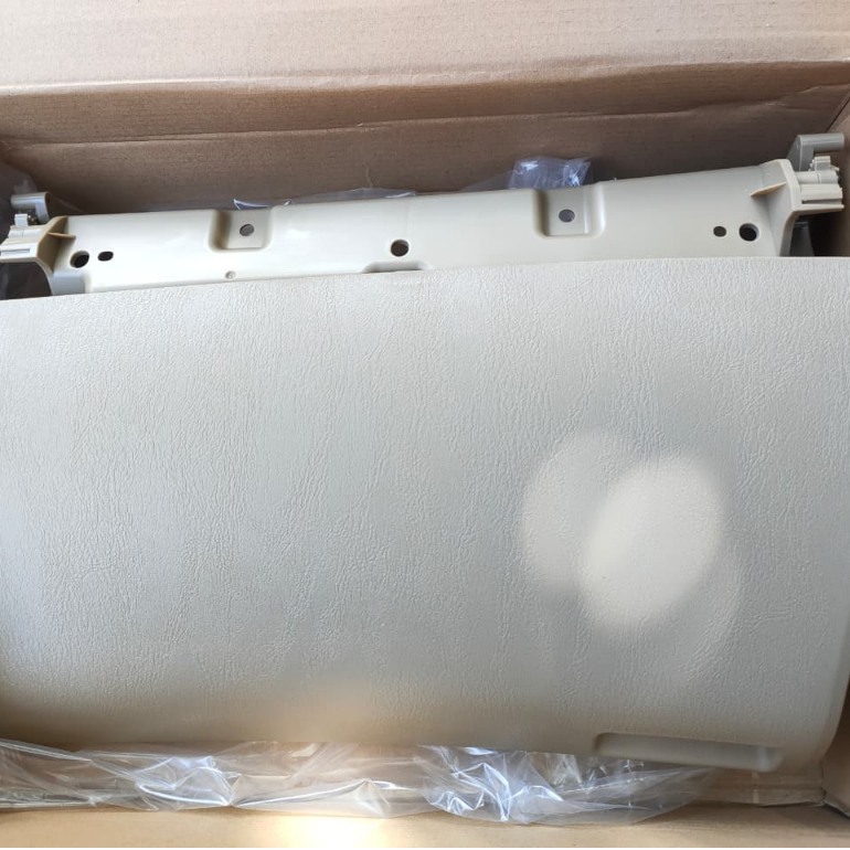 Tutup Laci Innova 2005 Cream