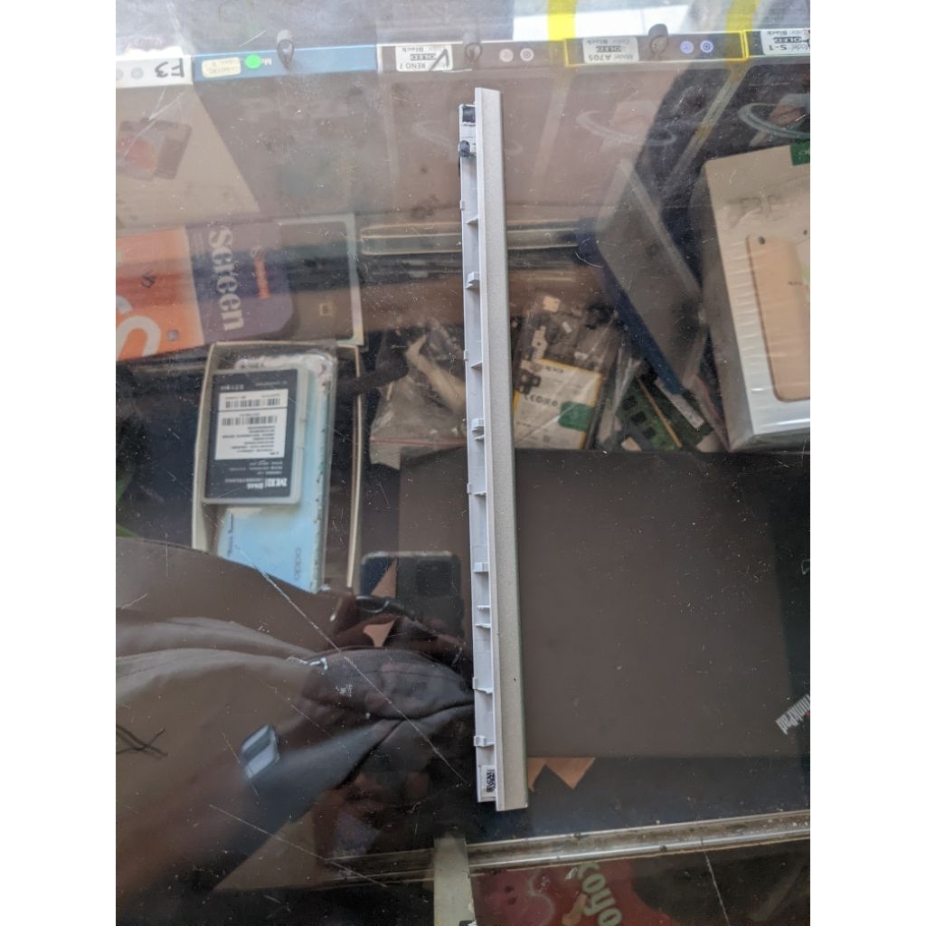 Tutup bawah LCD Laptop Lenovo Ideapad 330 14IGM