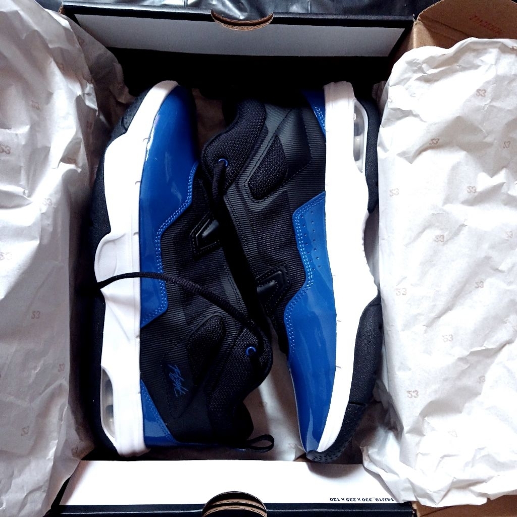 Nike Air Jordan Stay Loyal 3 second