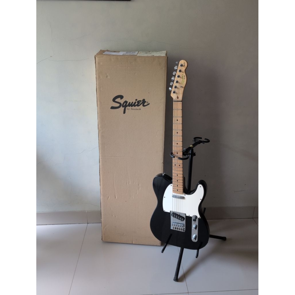 Gitar Squier Affinity Telecaster - Hitam/Black