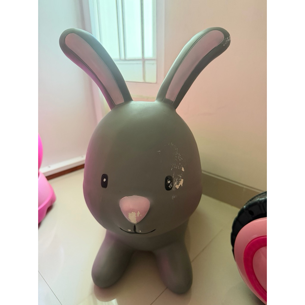 mainan anak kelinci karet