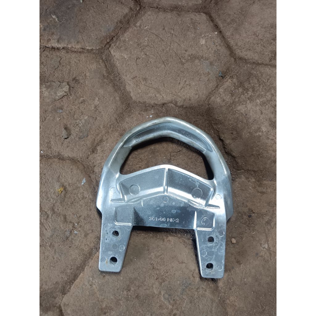 behel belakang vixion old ori