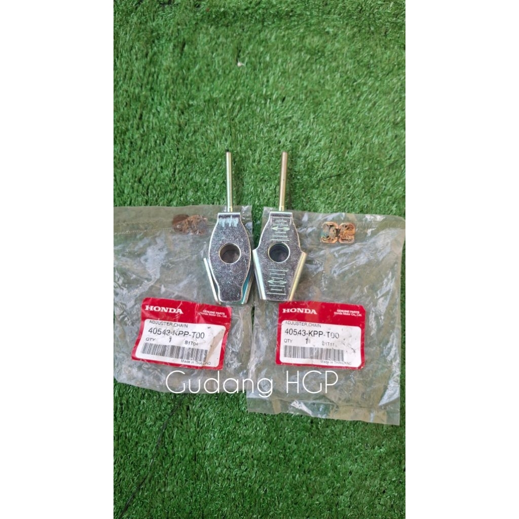 Adjuster Chain L & R Set Setelan Rantai Kiri Kanan Set CBR 150R CBU KPP 40543-KPP-T00 Ori Honda Genu