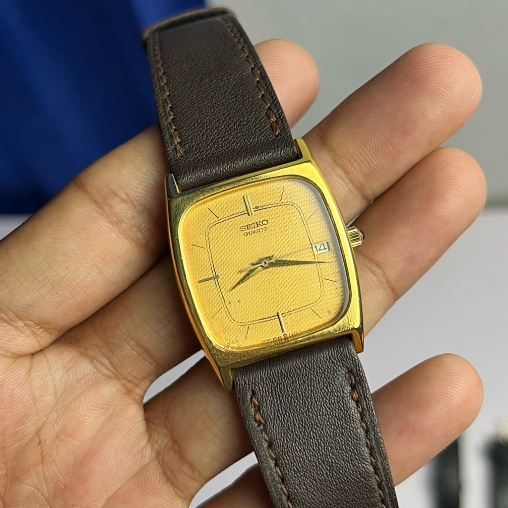 seiko tank gold vintage