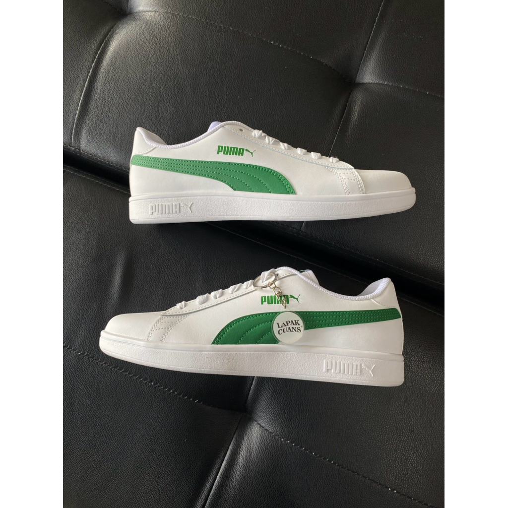 Puma Smash v2 L White Amazon Green (RESMI PT. PUMA)