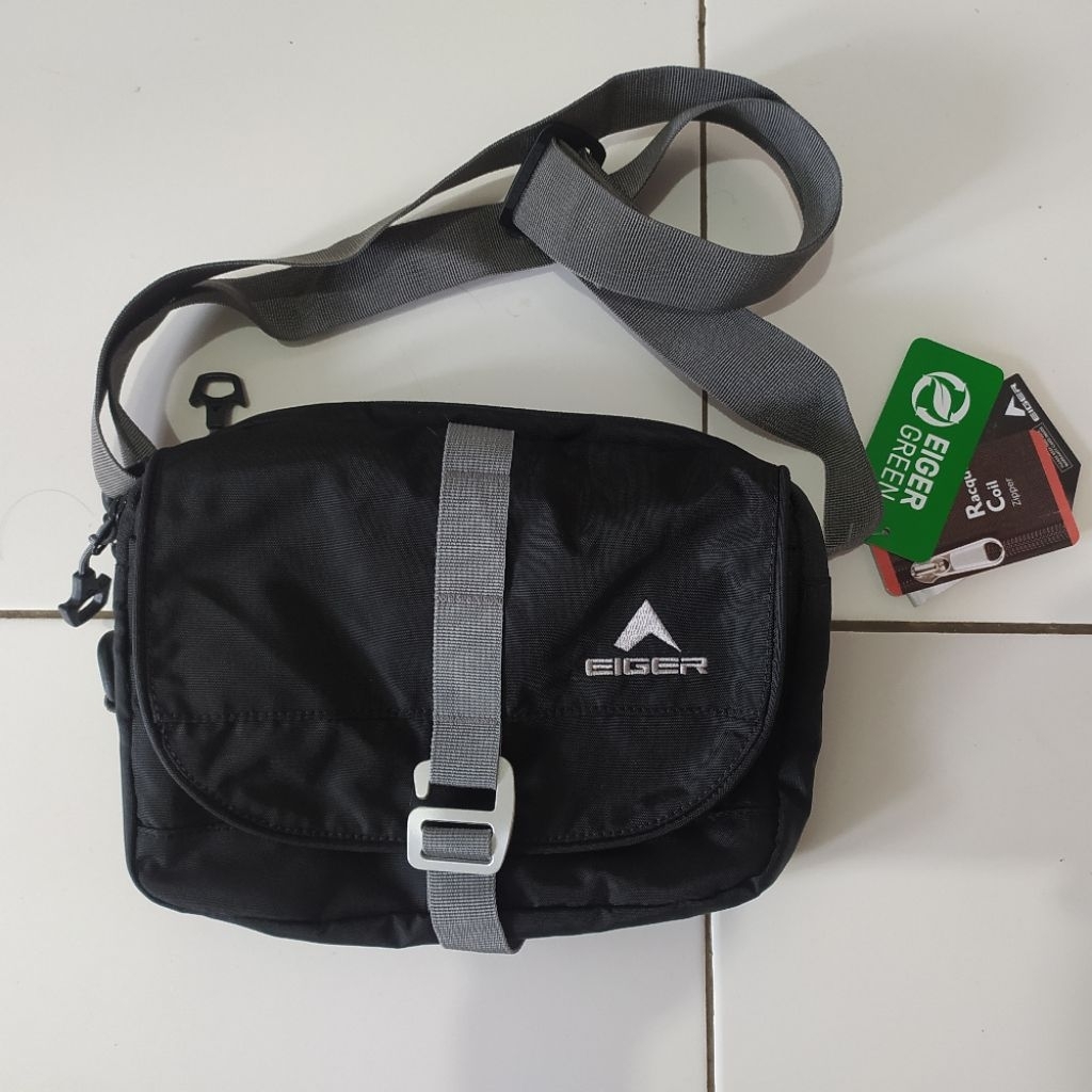 Tas Selempang EIGER1989 Descent - Warna Hitam, Biru, Desain Stylish, 24.5x7x18 cm