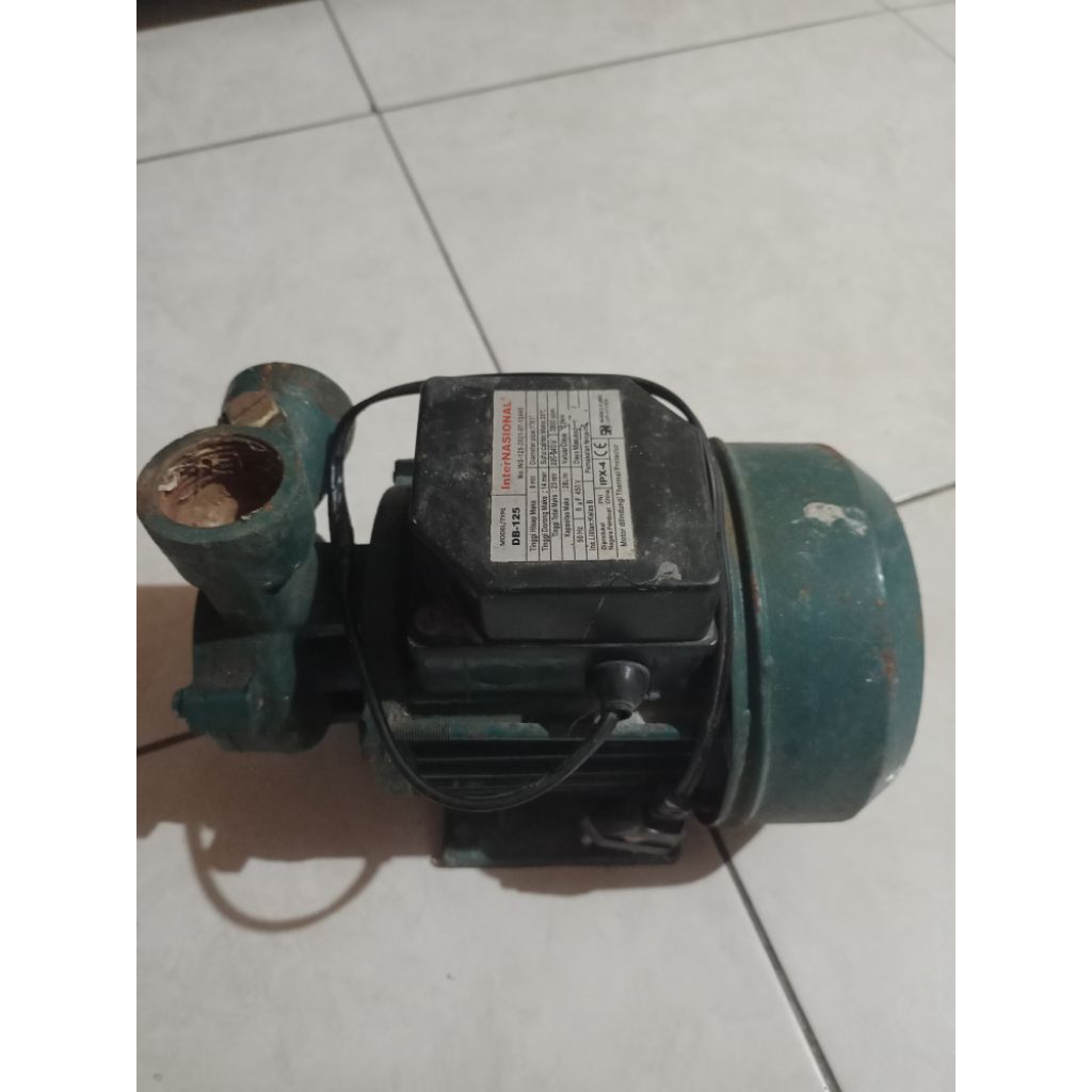 Pompa air InterNASIONAL