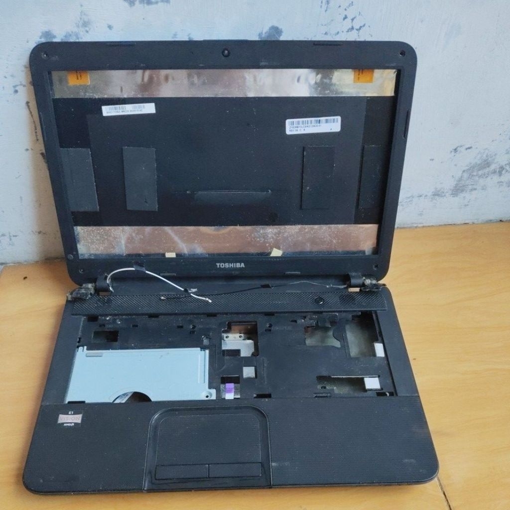 casing laptop toshiba c800/c840