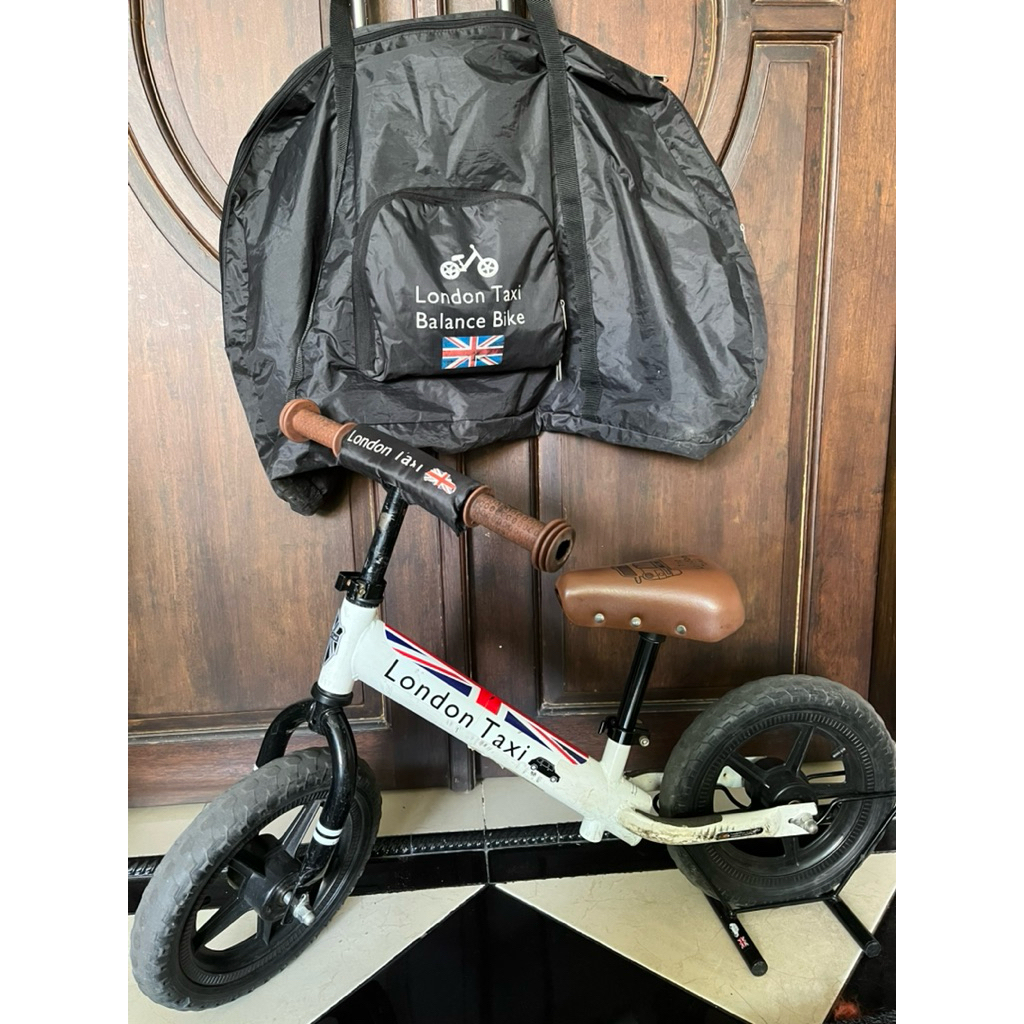 Preloved Balanced Bike sepeda anak merk London Taxi