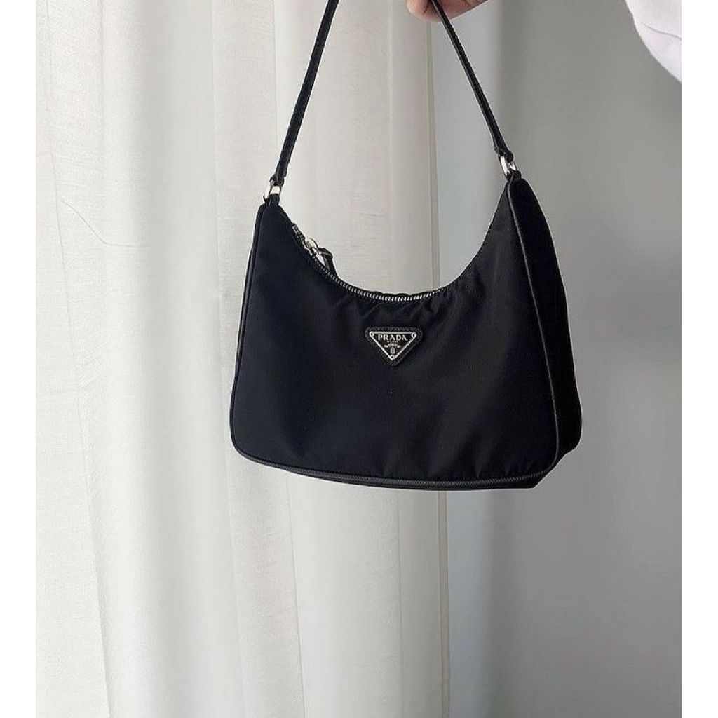 PRELOVED - Prada Reedition Authentic