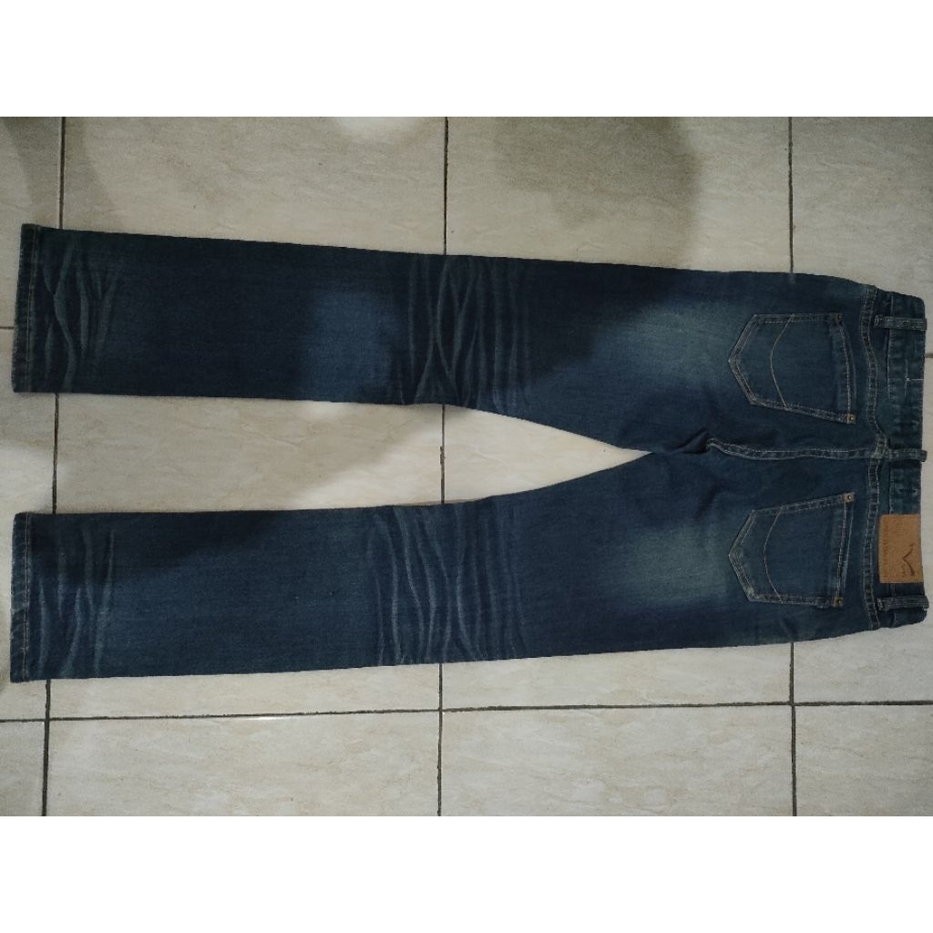 Jeans fading fading cewek