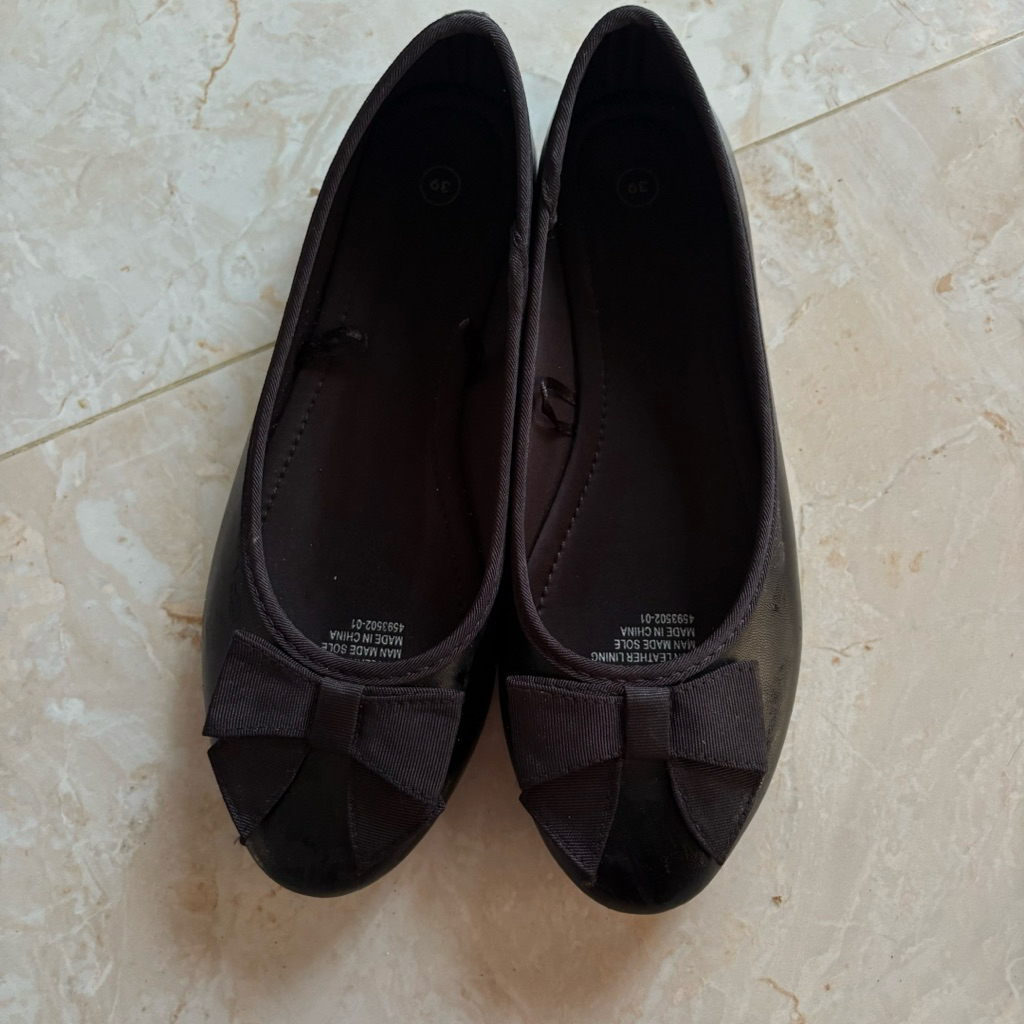 Preloved Rubi Flatshoes