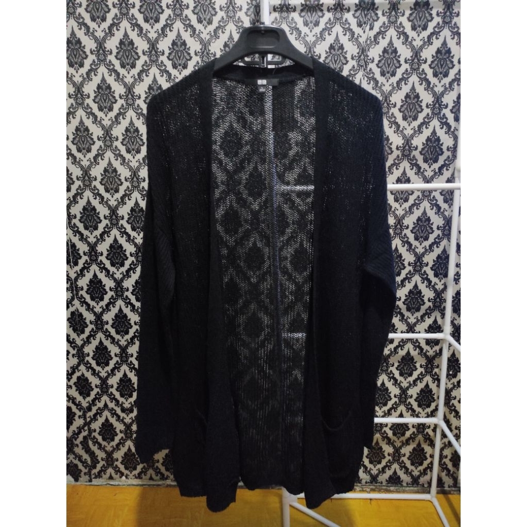Cardigan Uniqlo wanita