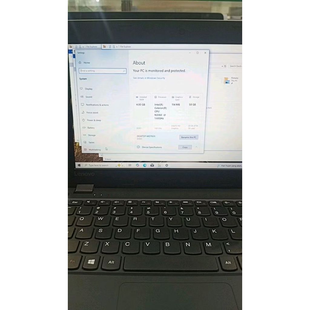 Laptop Lenovo. N3060. Lengkap casan