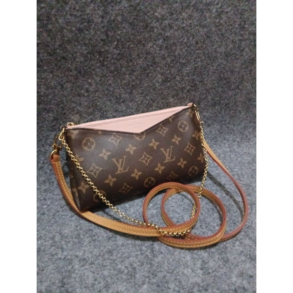 LV Pallas Clutch Rose Pudre 2019 Preloved
