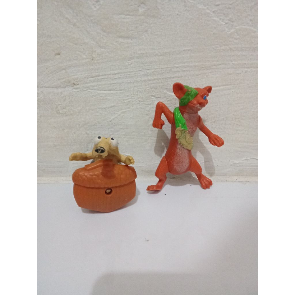 mainan happy meal McDonald's ice age