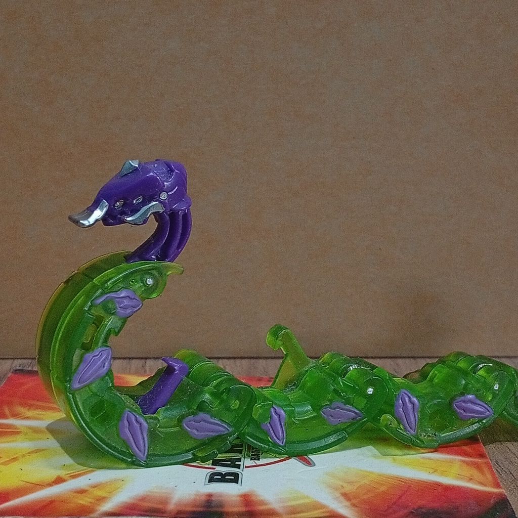 Bakugan Geogan Montrapod Translucent