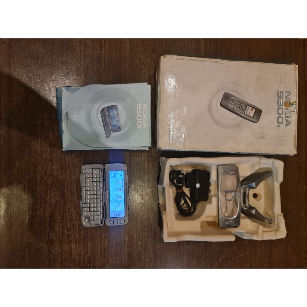 Nokia 9300i Communicator