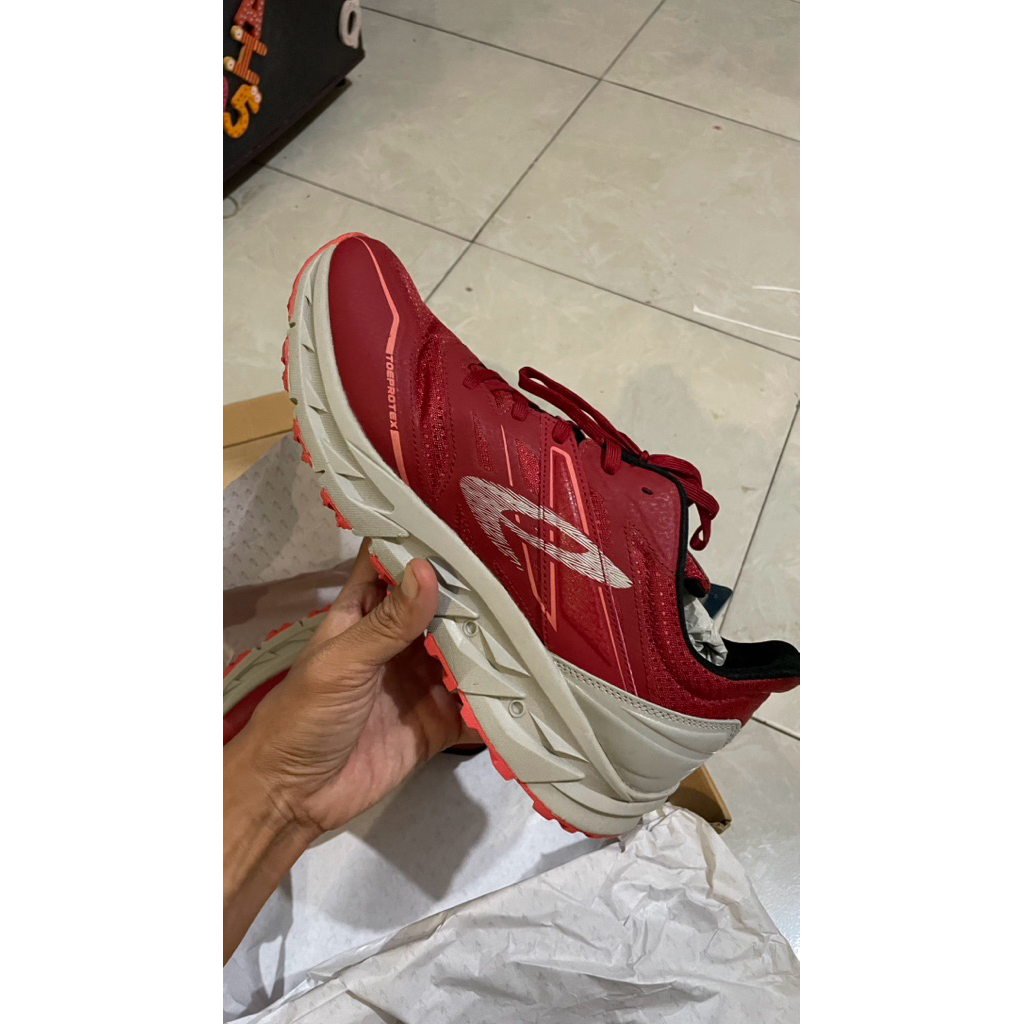 Sepatu Trail run 910 Yuza Evo 41