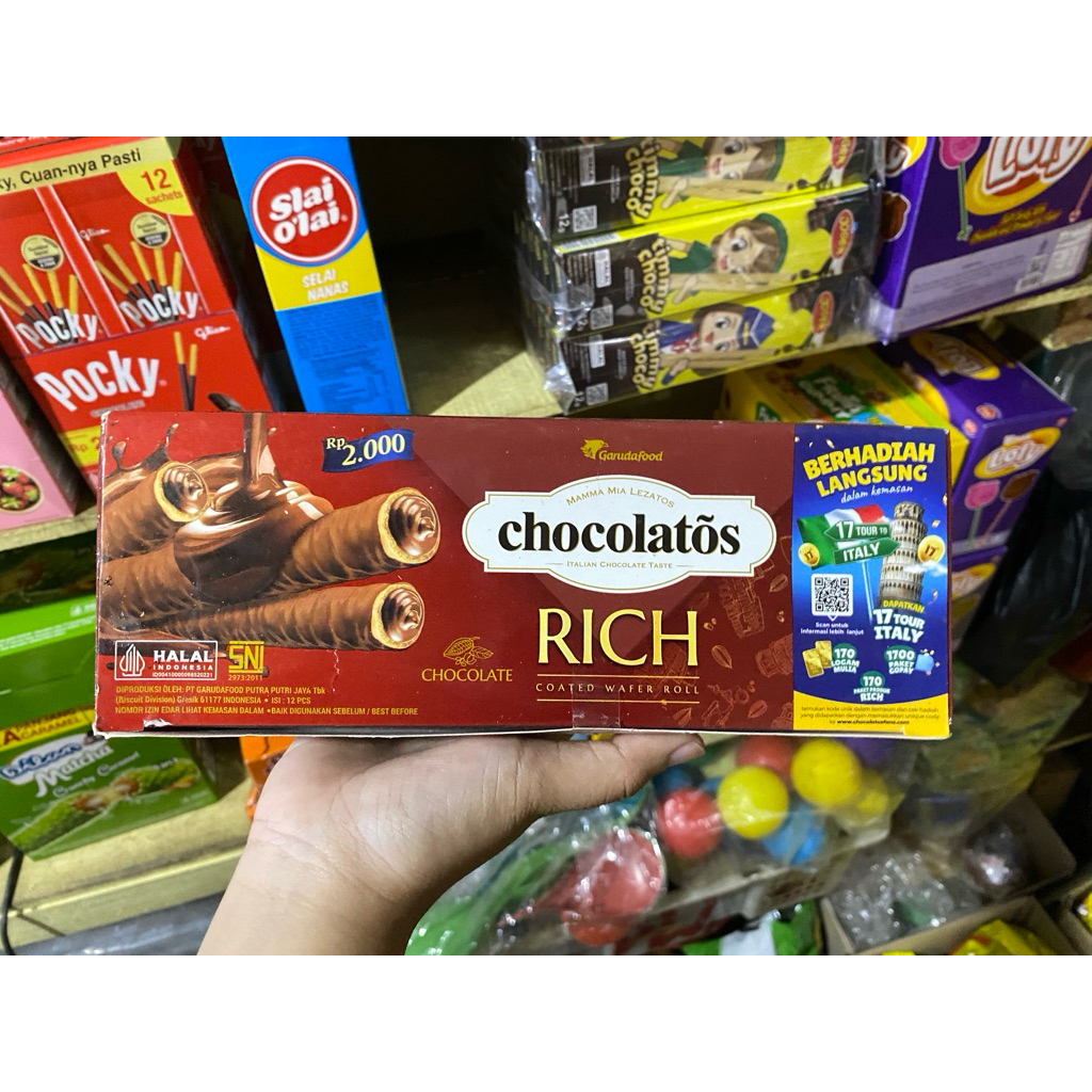 Chocolatos Rich Wafer Roll - 12 pcs, Rasa Coklat Italia, Krim Coklat Berlimpah