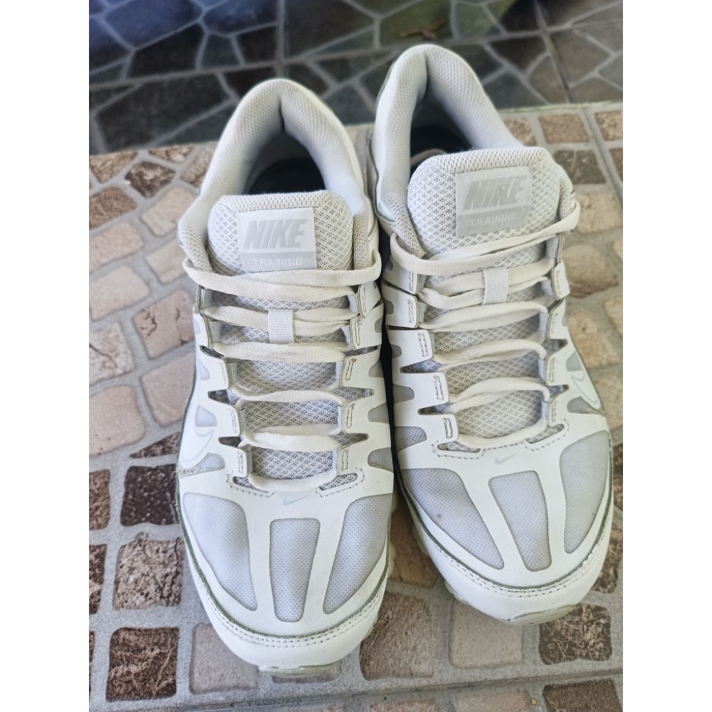sepatu nike reac training