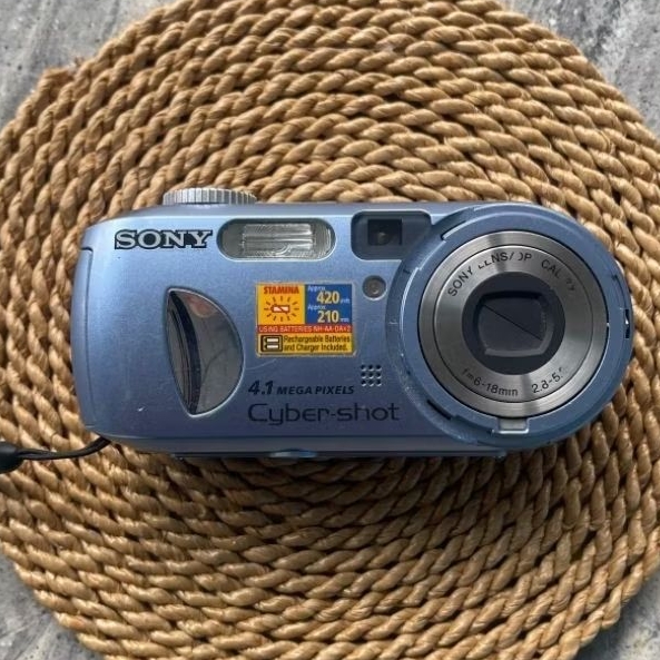 DIGITAL KAMERA SONY P70