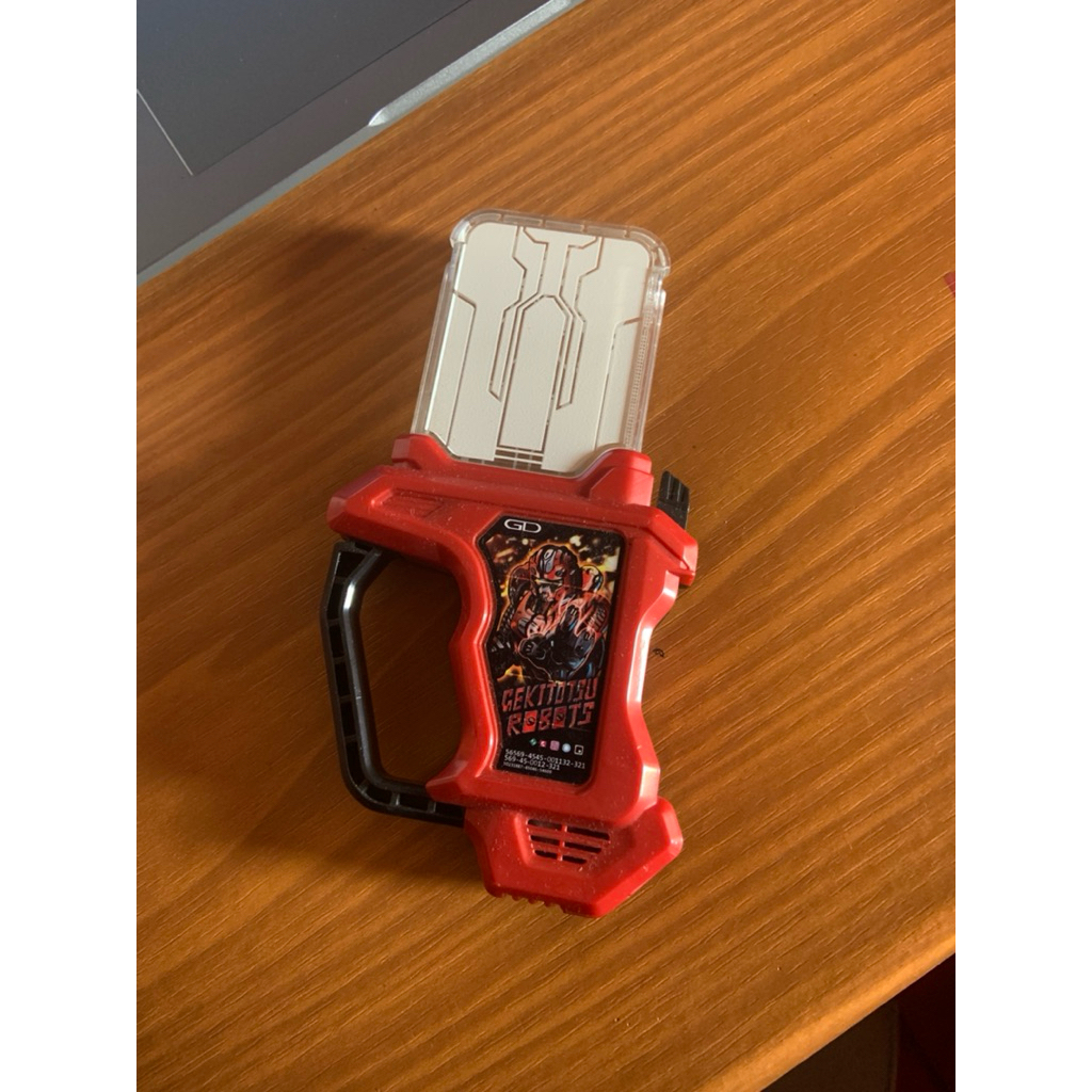 Preloved Dx Gashat Gekitotsu Robot
