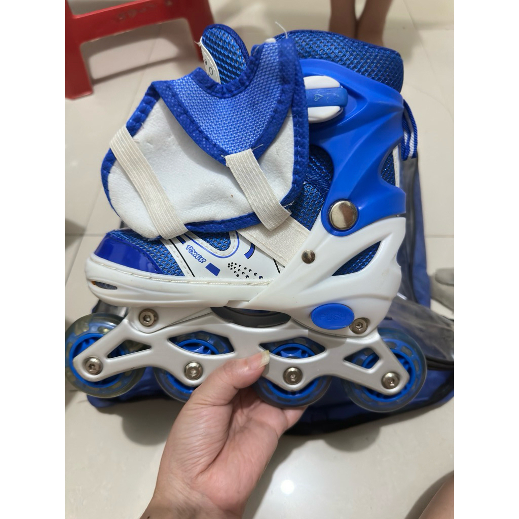 sepatu roda Anak ukuran6 Biru