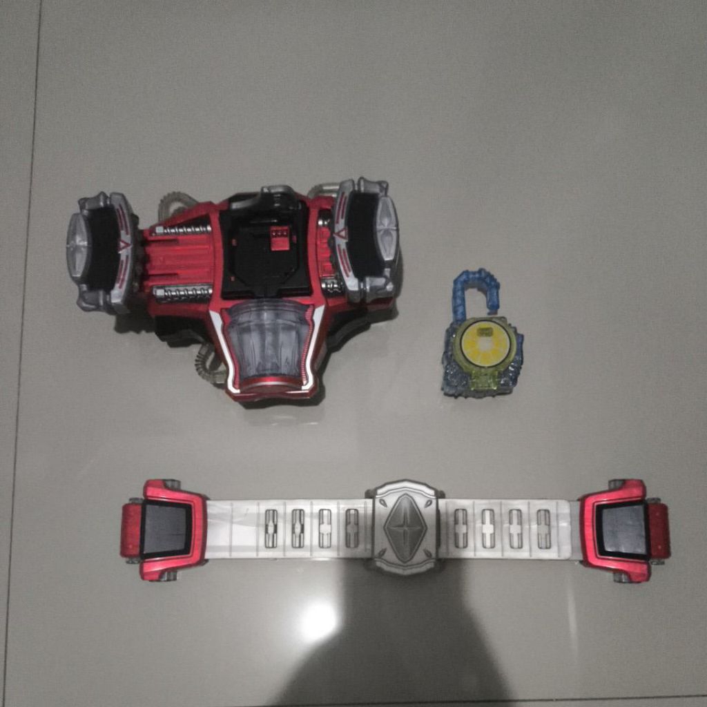 Genesis Driver Kamen rider gaim dan lockseed energy lemon