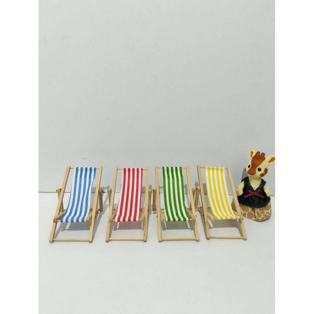 miniatur kursi pantai harga satuan untuk diorama pantai
