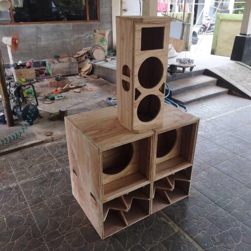 cbs nogosari Box Speaker Subwoofer 12 Inch Bahan Triplek 15mm - Kuat, Suara Bass Mantap, Desain Eleg