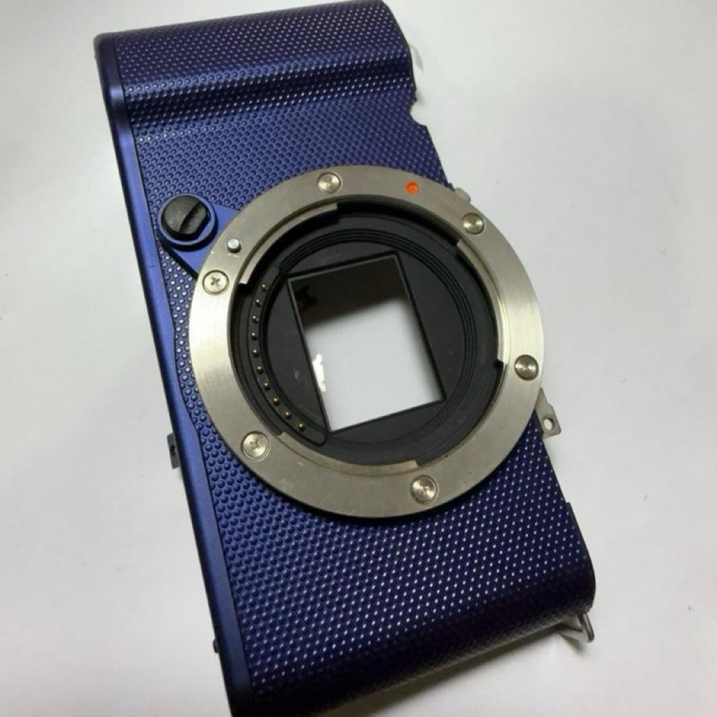 front cover kamera fujifilm xa1