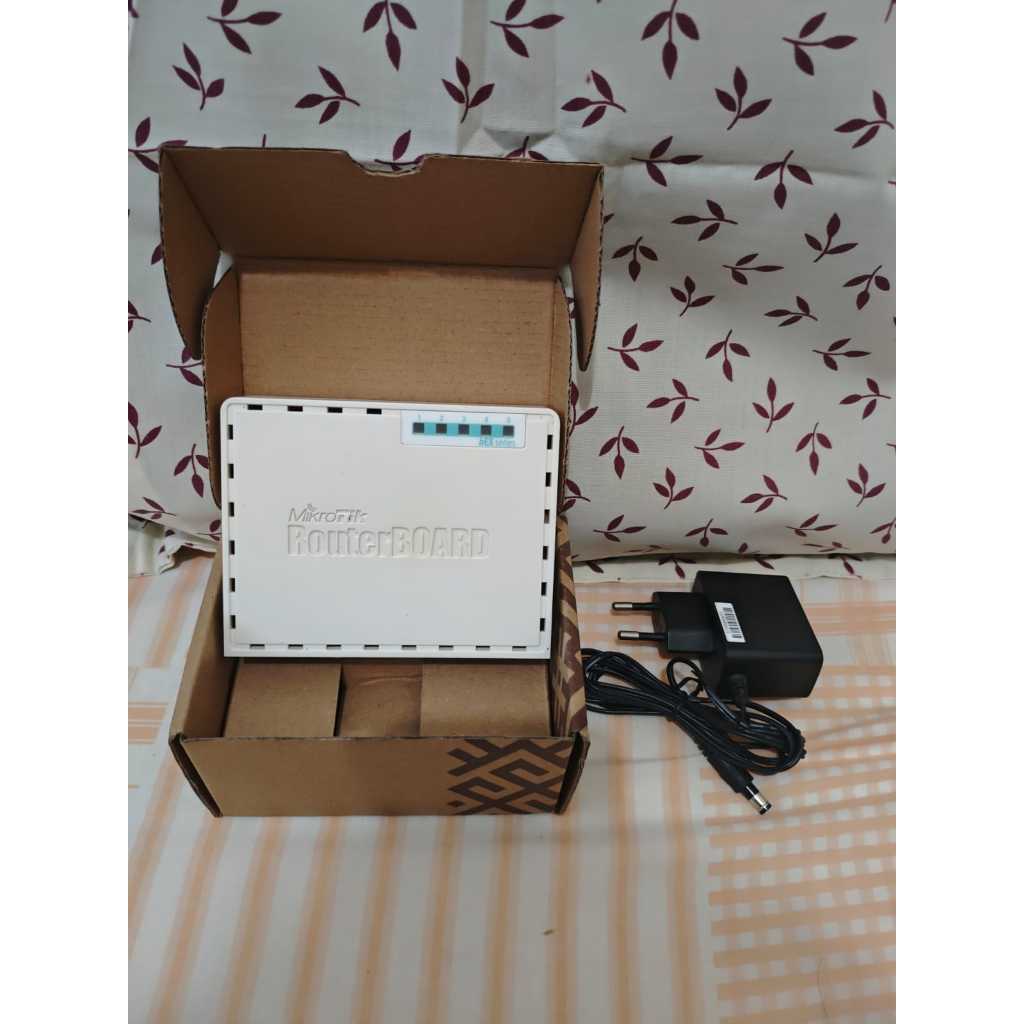 MikroTik RB750Gr3 hEX Second Original – Cocok untuk Hotspot, VPN & Warnet