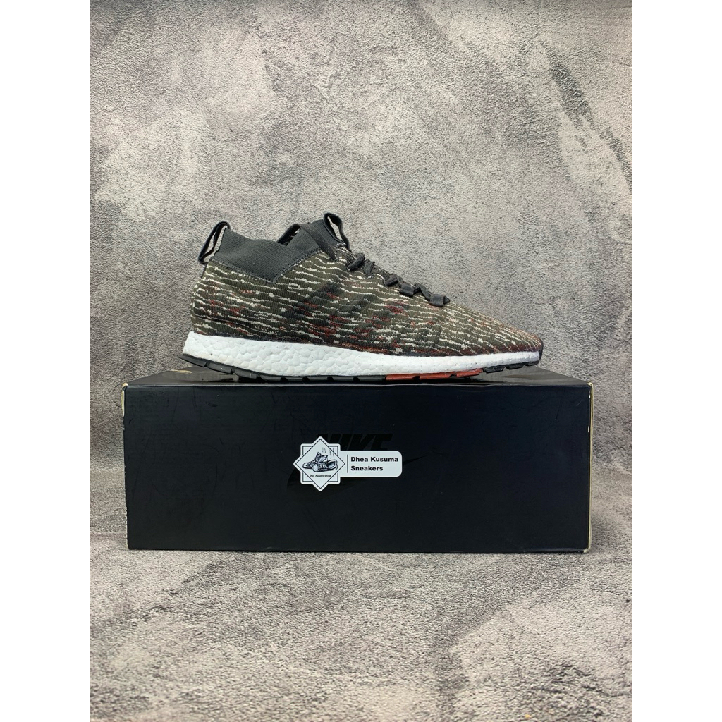 Sepatu Second  Adidas PureBoost RBL Carbon Black Red  Size 44 2/3 insole 28,5 cm  Original Guarantee