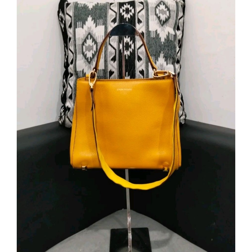 Tas kulit asli kuning