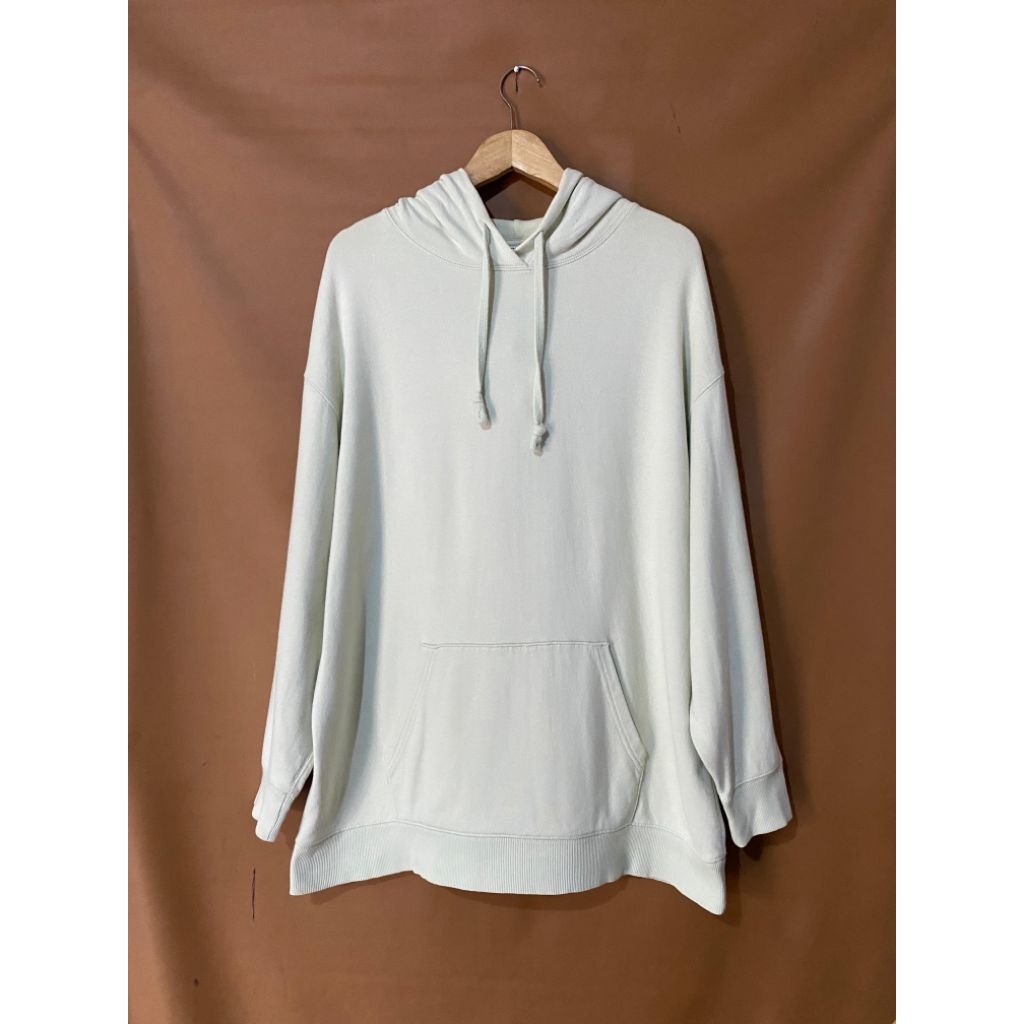 Uniqlo Pullover Hoodie