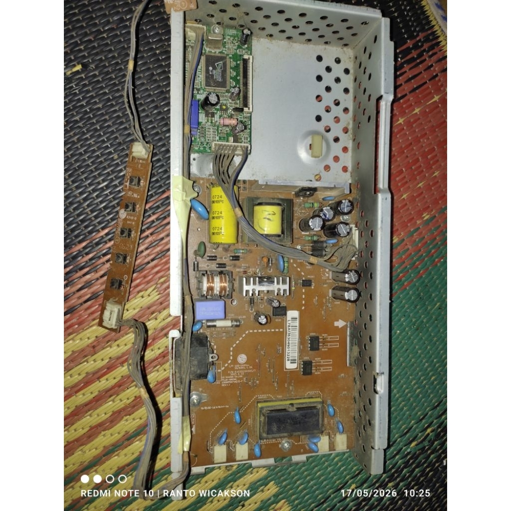 motherboard/mesin lcd monitor LG 19 inch wide type  W1953SE