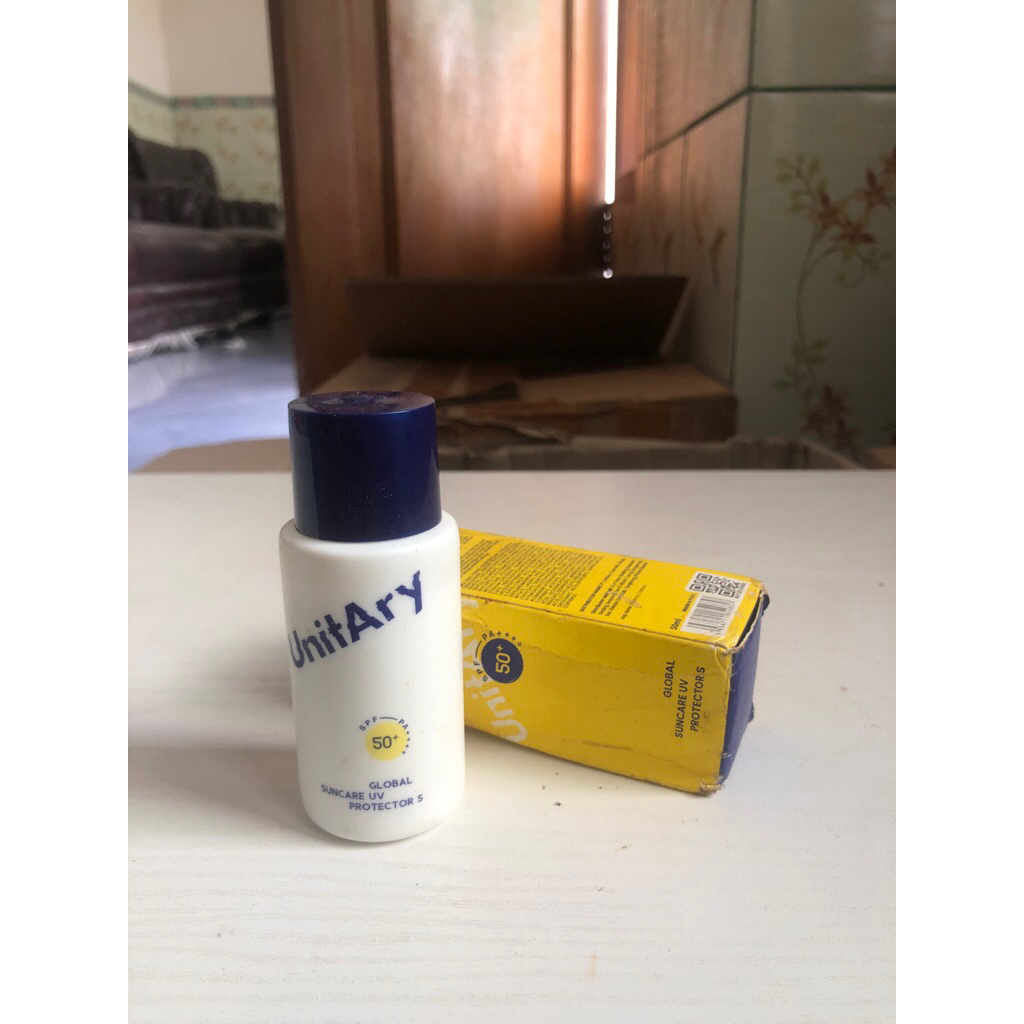 (Kemasan Reject) Unitary SPF 50 PA ++++ Global Suncare UV Protectors