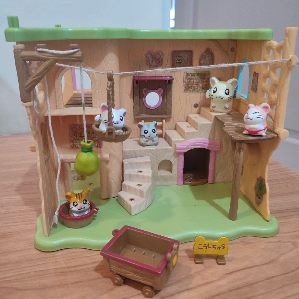 Rumah Hamtaro dan Figur Hamtaro Mainan Langka Mainan Antik