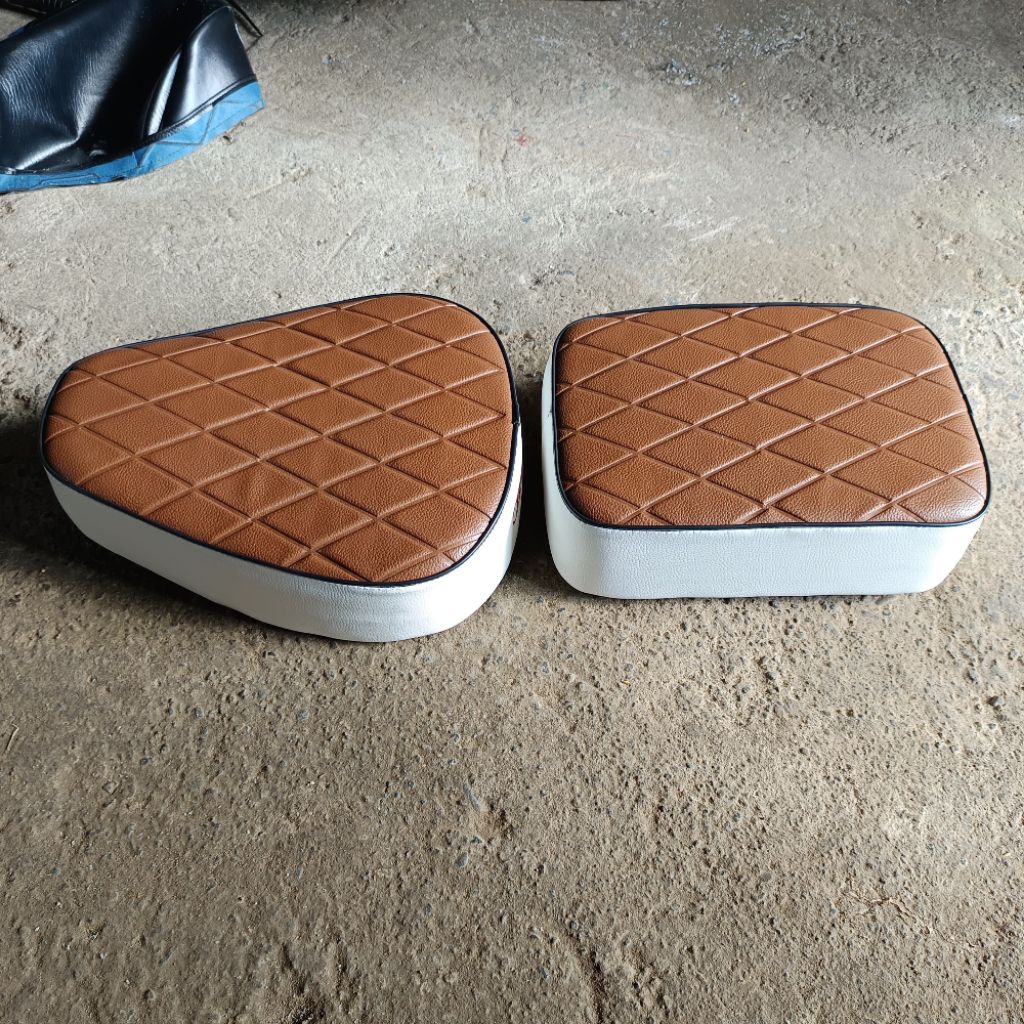 JOK MOTOR depan belakang  HONDA PISPOT C 70 C50