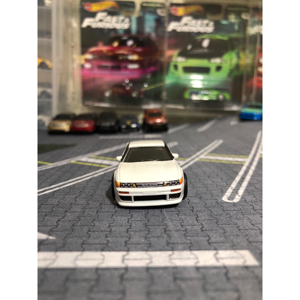 HOT WHEELS PREMIUM NISSAN SILEGHTY