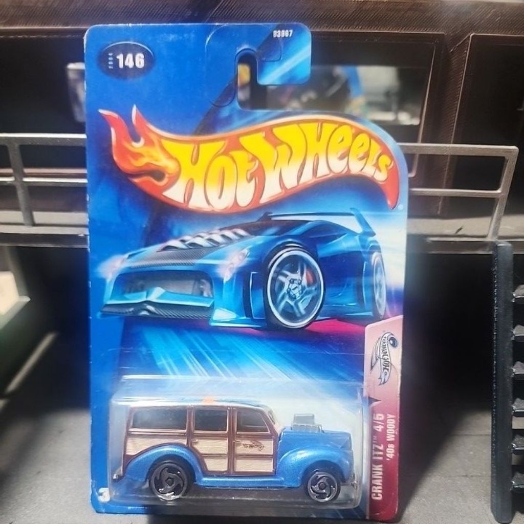 Hot Wheels Woodie '40