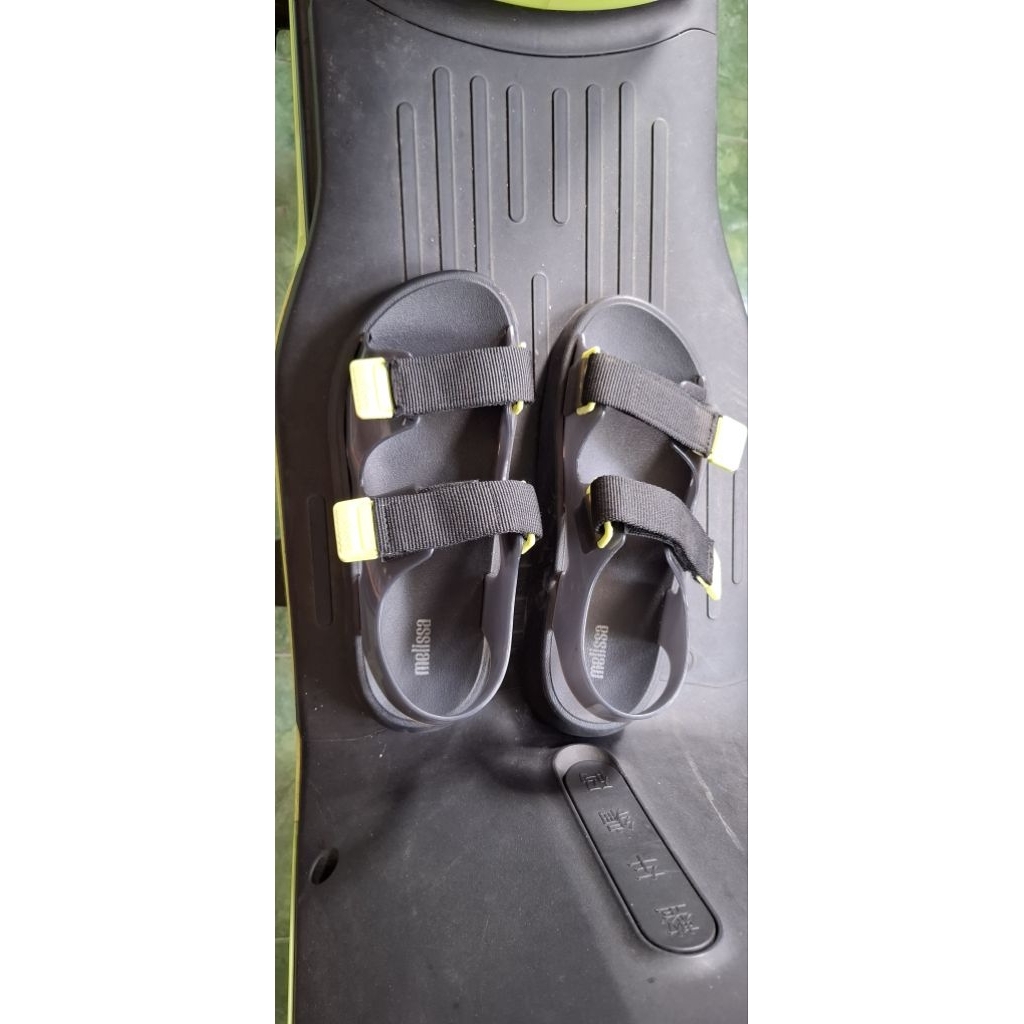 PL sandal Melissa Ori like new