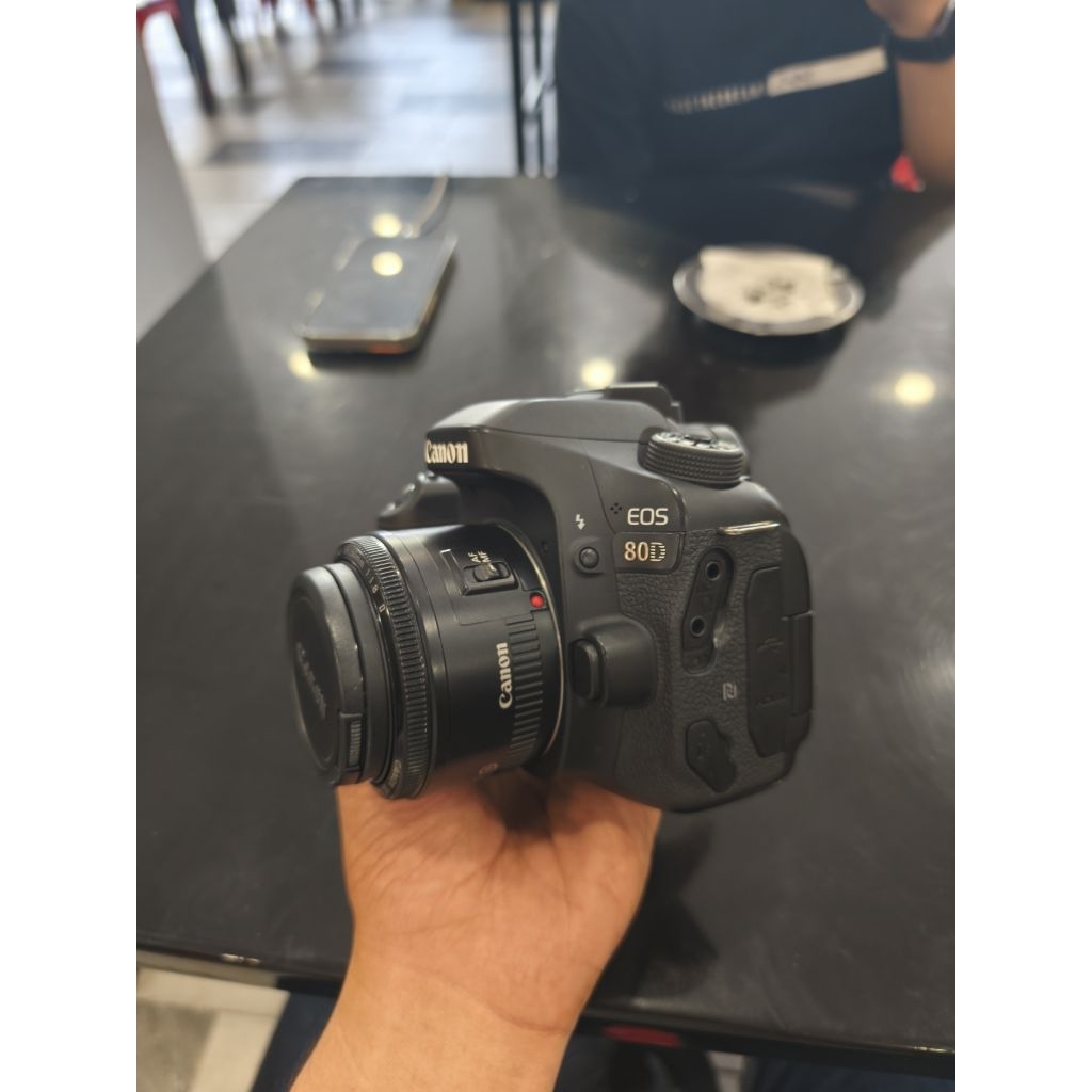 Kamera Second Canon 80D Paket Bokeh