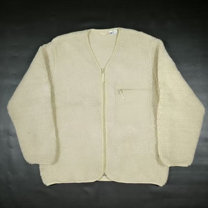 Jaket UNIQLO x UUUU Bulu Domba V-Neck Cardigan Desainer Christophe Lemaire